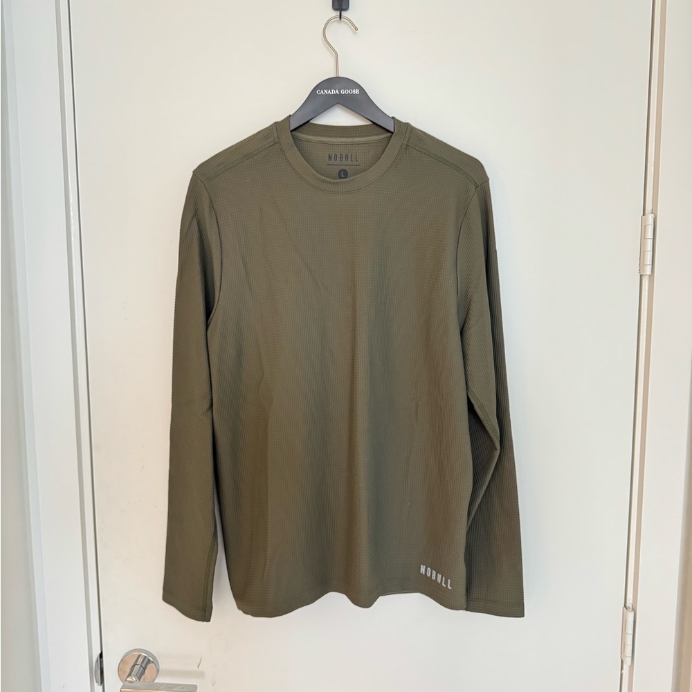 Men’s Nobull Waffle knit sweater large olive